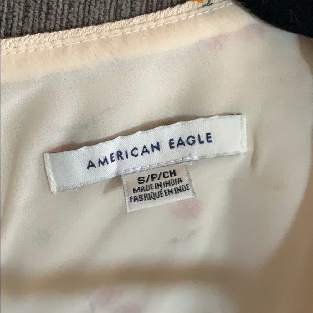 American eagle Floral Romper - Picture 4 of 4